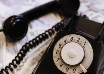 The Ono-Lennon Fortune: An Analytical Report on the Wealth, Stewardship, and Legacy of Yoko Ono