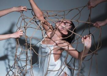 The Price of a Jewel: Deconstructing Bijou Phillips’s Net Worth and the Legacy of Survival