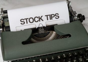 The Financial Landscape of FaZe Banks: Net Worth, Ventures, and Controversies