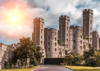 The Gold Dust Woman’s Ledger: Deconstructing the $120 Million Stevie Nicks Empire